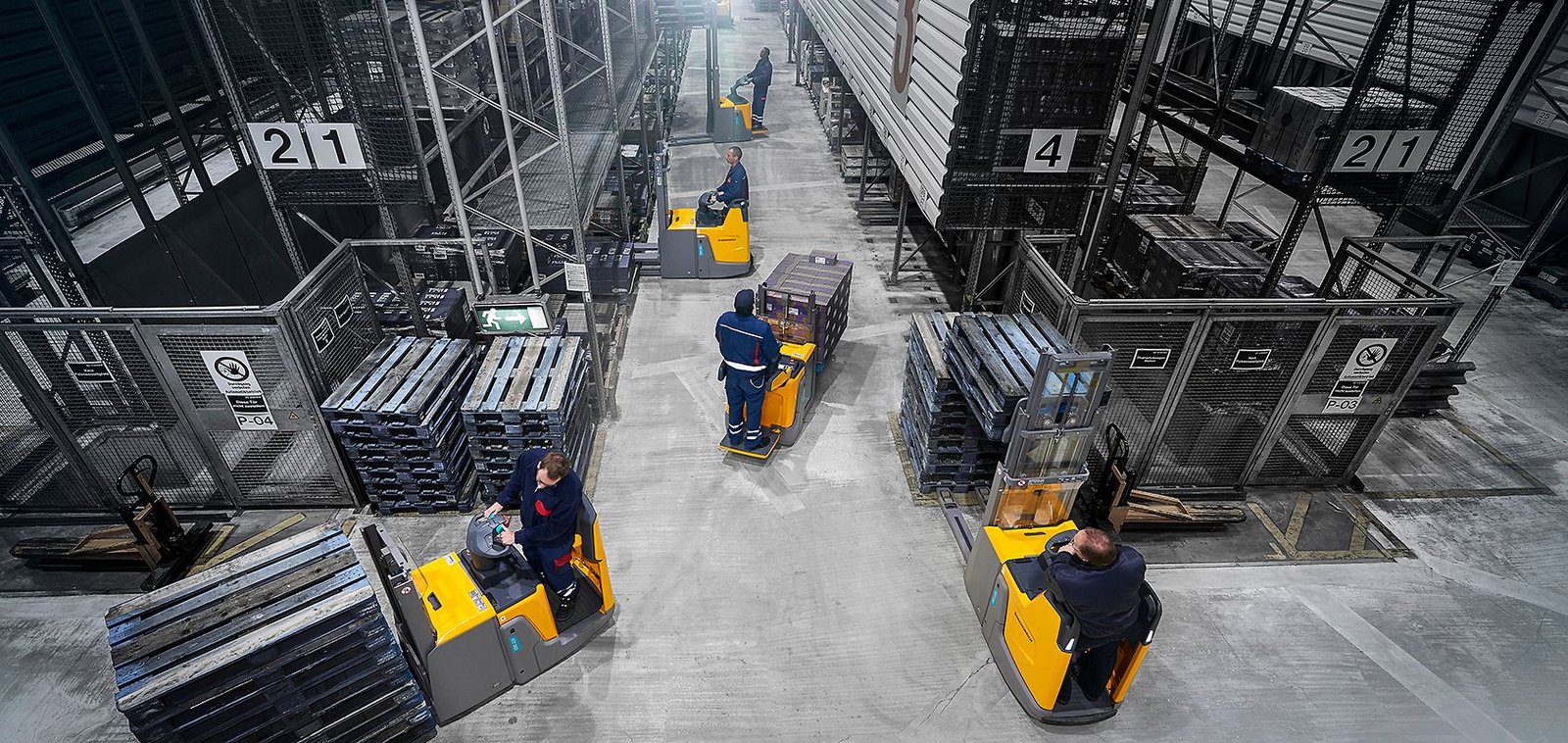 Soluciones para mejorar la eficiencia y el rendimiento del almacén Grupo GV Soluciones para mejorar la eficiencia y el rendimiento del almacén Grupo GV