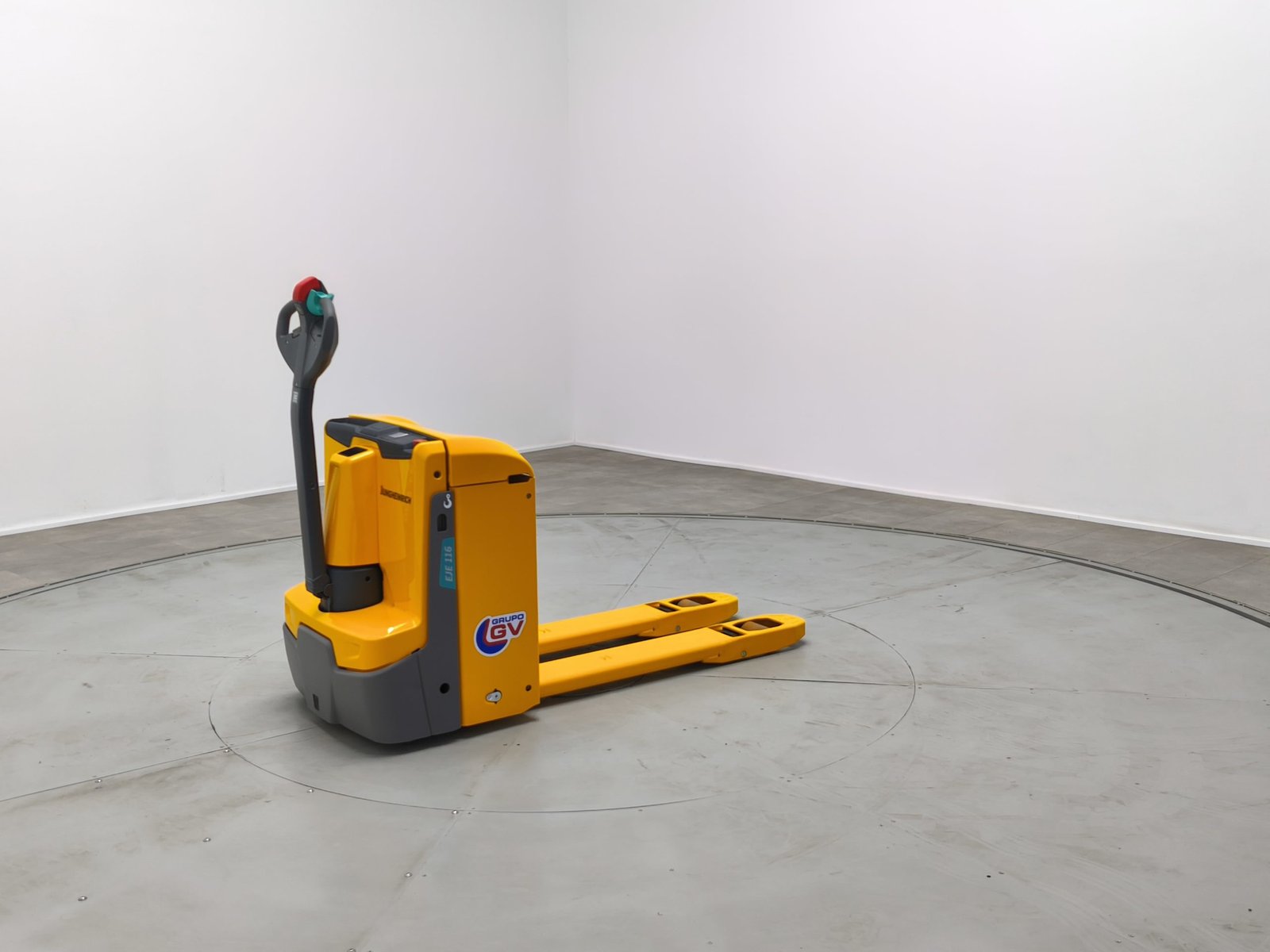 Transpaleta eléctrica NUEVA Jungheinrich EJE116 360 - Imagen 2