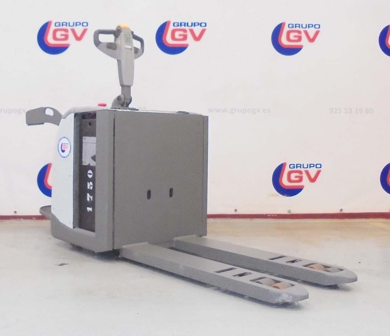 Transpaleta eléctrica con plataforma Unicarriers PLP200 - Imagen 2